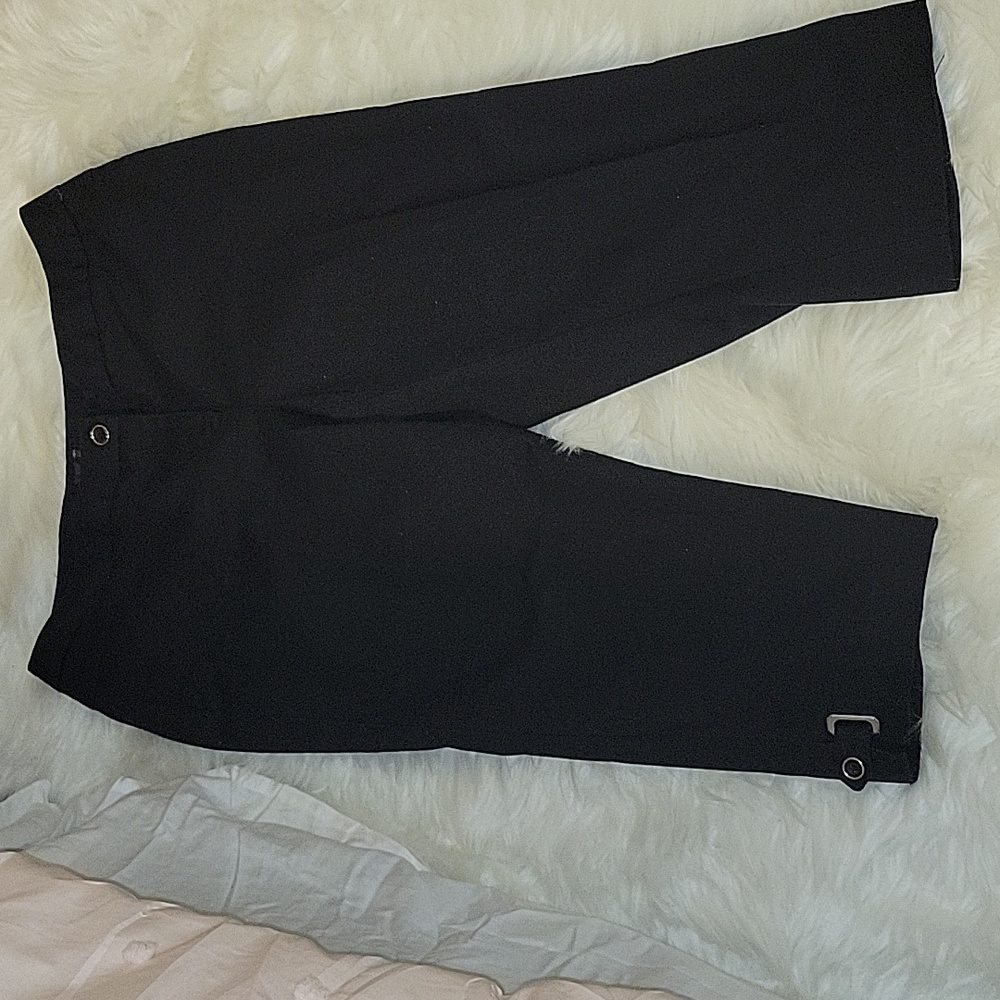 Rafaella Curvy black stretch Capri pants silver buckle trim faux pockets…14 EUC